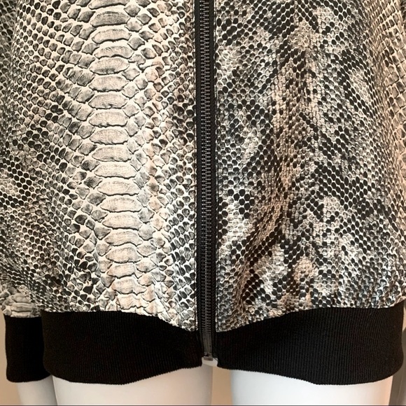 GOLD HAWK Silk Python Snake Print Bomber Jacket Zip Front Size S - Picture 8 of 14